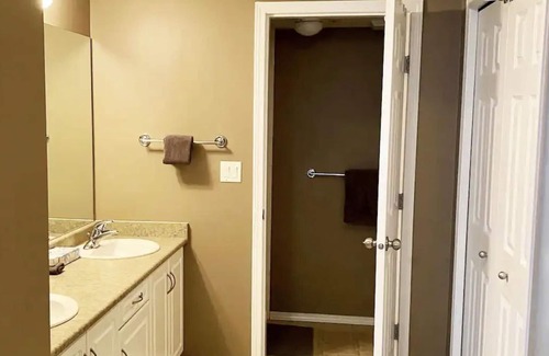 North End Condo | Vrbo Property