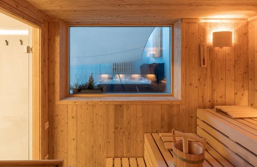 Lam Apartment | Vrbo Property