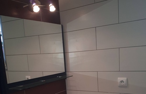 Etaules House | Vrbo Property