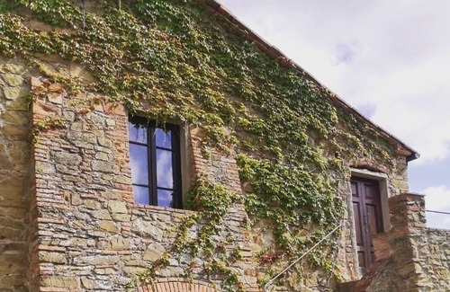 Bucine Apartment | Vrbo Property