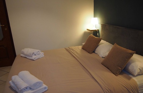 Vanchiglia Apartment | Vrbo Property