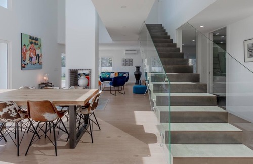 Charneca de Caparica e Sobreda Villa | Vrbo Property