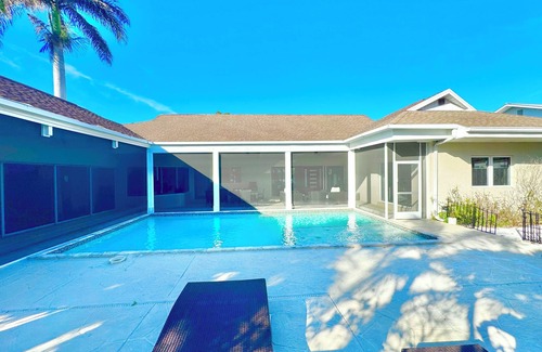 Park Shore House | VRBO vacation home 2392386680