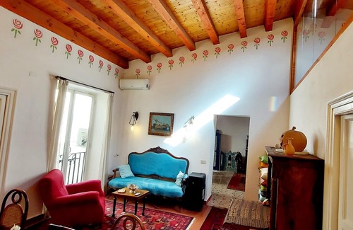 Centro Storico House | Vucciria's Green Cozy Room