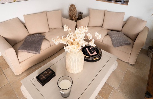 Matignon House | Vue du 5 Maison Rénovée Avec Cour Intérieur et Terrasse