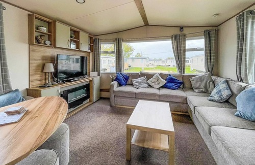 Tattershall Cottage | Vue Du Ciel - UK49027