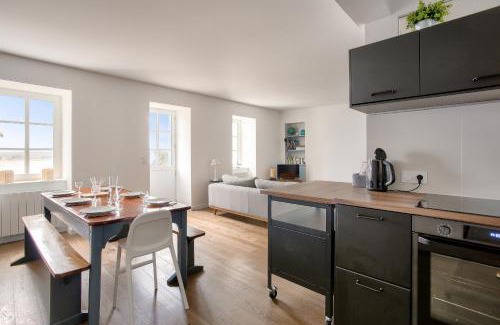 La Ville-es-Nonais House | Vue exceptionnelle - Accès privé front de mer