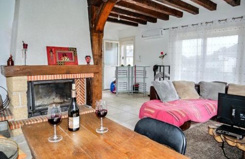 Blois House | Vue imprenable sur la forêt avec jardin et parking