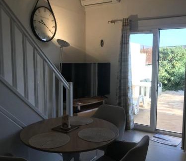 Cavalaire-sur-Mer Apartment | Vue Mer, Piscine, Terrasse Privée et Clim