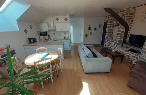 Dinan Apartment | Vue sur le port de Dinan