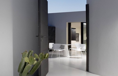 Haria Villa | VULKANO HOUSE architecture and landscaping in Mala
