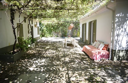 Sao Martinho da Cortica House | VUMBA - House of the Lizard