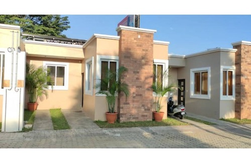 Chiquimula House | VVA7 - Entire Residence with 3 Rooms