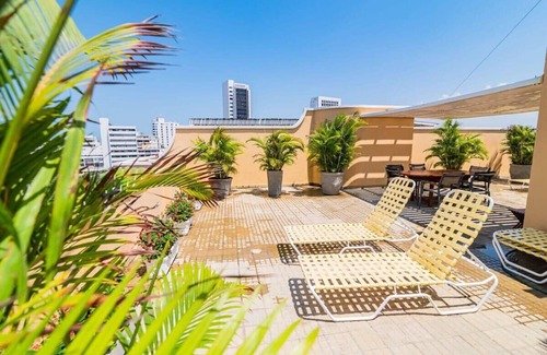 Cartagena Walled City Apartment | w* | Awesome 2BR w/Pool and AC in Getsemani