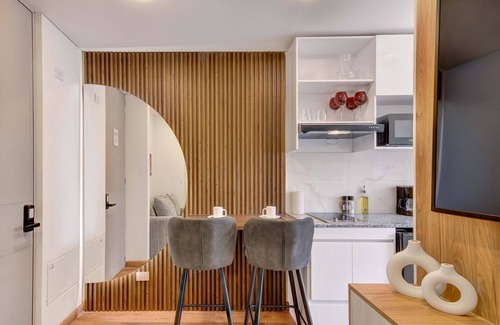 Chico Norte Apartment | w* | Bright Loft w/Brilliant Deco in Bogotá