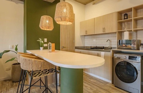 Laureles Apartment | w* | Divine Loft w/balcony and ac in Laureles