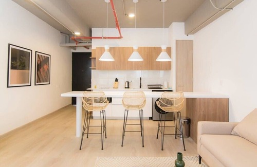 Laureles Apartment | w* | Fabulous and Comfortable Loft with AC in Laureles