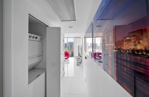 Downtown Miami Apartment | W Miami - LUXURY condo w/Amazing Views