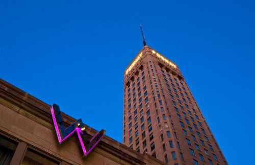 Downtown Minneapolis Hotel | W Minneapolis - The Foshay