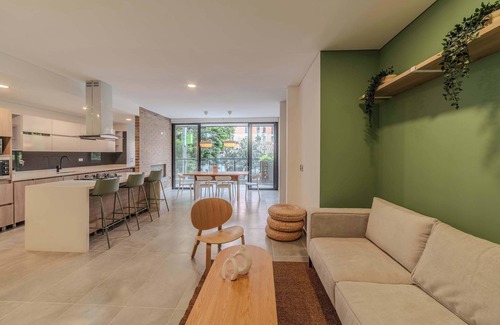 Laureles - Estadio Apartment | w*|Spacious 3BR w/Dining Terrace in Laureles