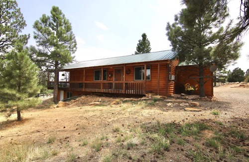 Monticello Cabin | W-W: Long View "Safari" Cabin Overlooking Canyon!