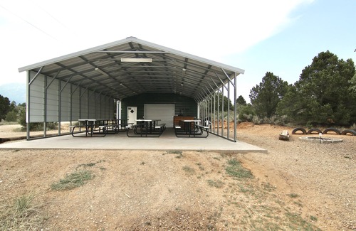 Monticello Cabin | W-W: White Pine Cabin by Canyonlands Lodging
