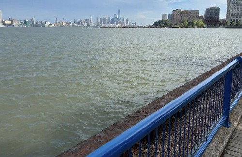 Weehawken Apartment | W7 Contact host before booking Private room