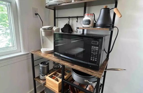 Lakewood House | Wabi-Sabi House - Lakewood 2 Bd Stay