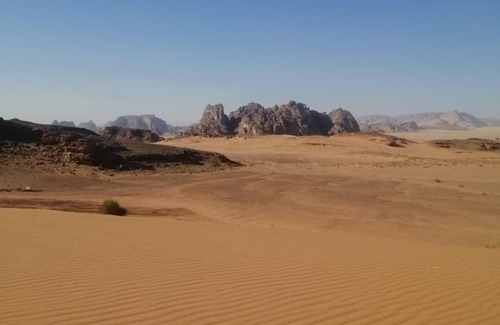 Wadi Rum RV Rental | Wadi Rum Desert Tours Camp