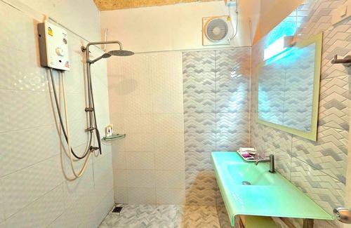 Bo Thong Hotel | Waew Arun Garden Resort