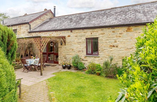 Lower Trengale Cottage | WAGTAIL COTTAGE, family friendly, with open fire in East Taphouse