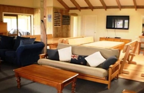 Masterton District Cabin | Wai Ngaio Retreat - Coastal and Rural Lodge