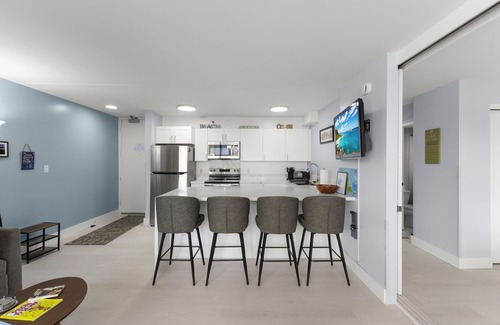 Waikiki Apartment | Waikiki Banyan 1BR