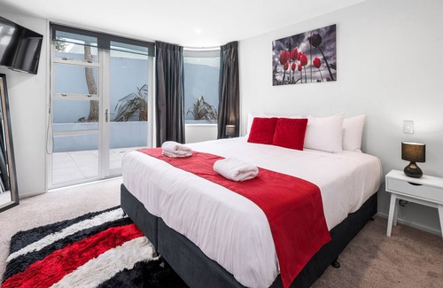 Taupo Apartment | Waimahana Lakefront Apartment - Heated Pool, Hot Tub & Views