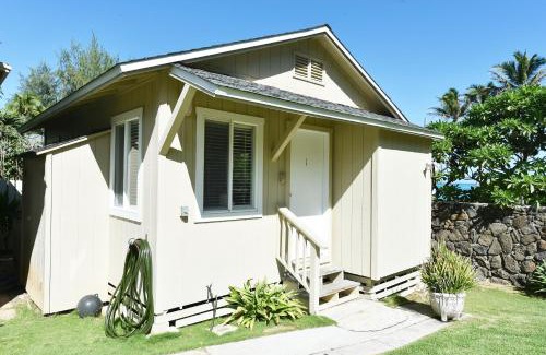 Waimanalo Beach Cabin | Waimanalo Beach Cottages