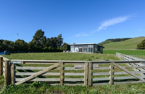 Waimarama Cottage | Waimarama Wonder - Waimarama Holiday Home