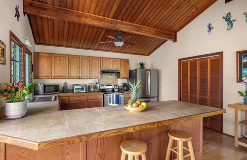 Wainiha House | Wainiha Palms, Nestled on the tropical north shore