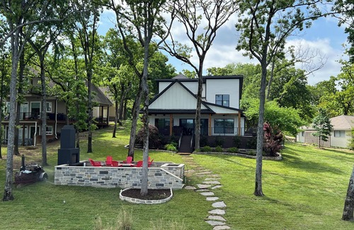 Cedar Creek Reservoir House | WAITING FOR YOU! BRAND NEW WATERFRONT LUXURY W/PARTY DOCK!