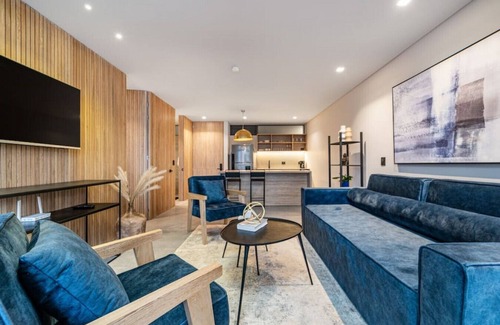 Las Lomas I Apartment | Wake 511 · Luxury 1BR Apt with private Balcony & Jacuzzi