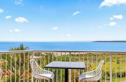 Urangan Apartment | Wake to the Waves – 182A/182B Dual Key Oceanfront Apartment