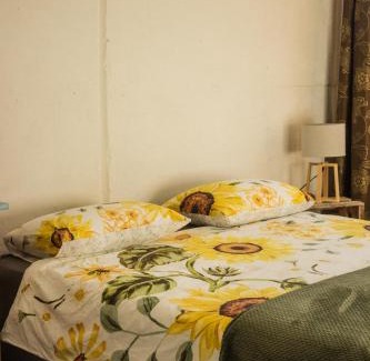 Raglan House | Wake up and Thrive