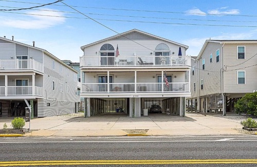 Sea Isle City House | Wake up to the sound of the ocean and fall asleep under glowing sunset skies