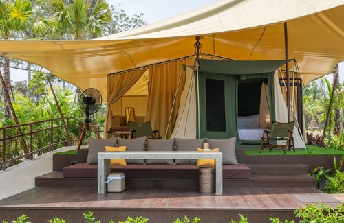 Mae Pim RV Rental | Wake Up to the Sound of Waves – Cozy Beachfront Glamping
