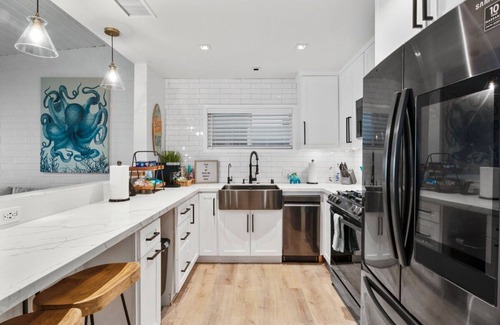 Capistrano Beach House | WakeUp to Waves in Capo Beach , 5 BdRm Beachfront Bliss Awaits!