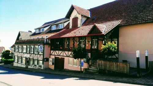 Landau Hotel | Waldecker Taverne