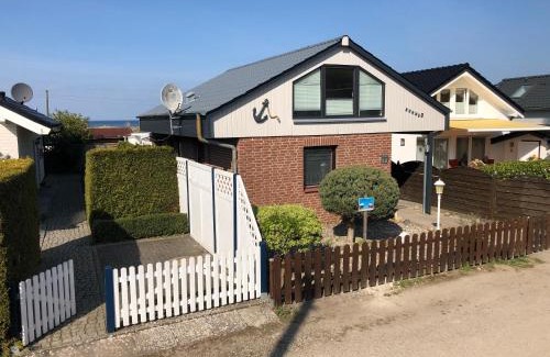 Travemuende Hotel | Waldweg 3