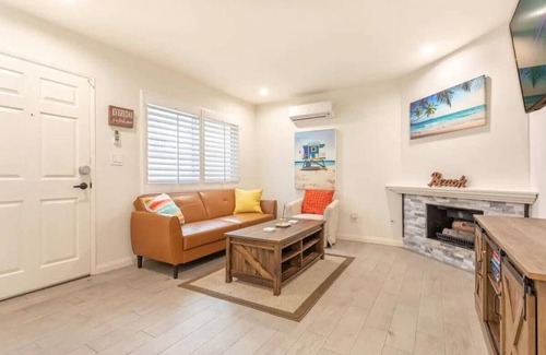 El Porto House | Walk 2 Beach, Parking, A/C, W/D,15min2LAX,Remodel