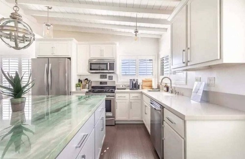 El Porto House | Walk 2 Beach, Parking, A/C, W/D,15min 2LAX,Remodel