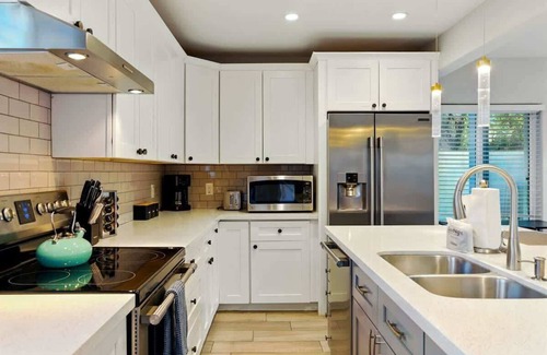 South Scottsdale House | Walk 2 Old Town| Sparkling Pool | Fire Pit | Oasis