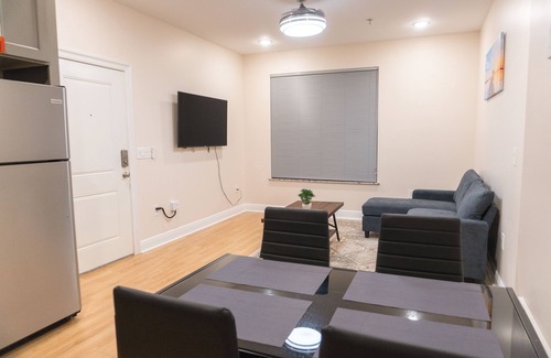 Biloxi Apartment | 🔥WALK 2 WATERS ❤️ | SLEEPS 4 W/W+D +NEAR CASINOS